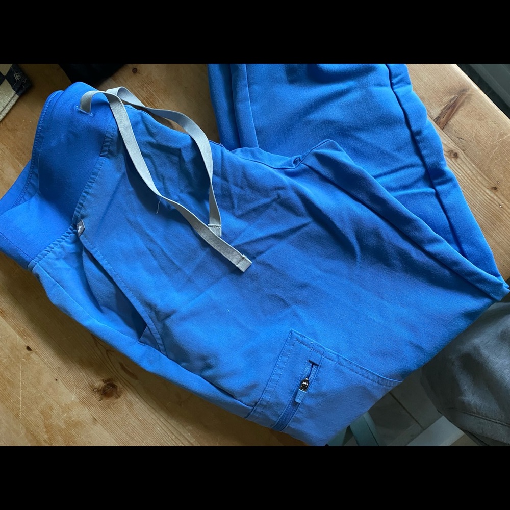 Figs technical jogger scrubs